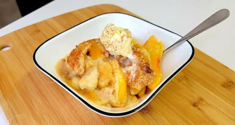 Easy Homemade Peach Cobbler with Frozen Peaches