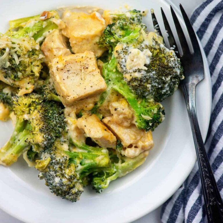Easy Keto and Low Carb Chicken Broccoli Casserole