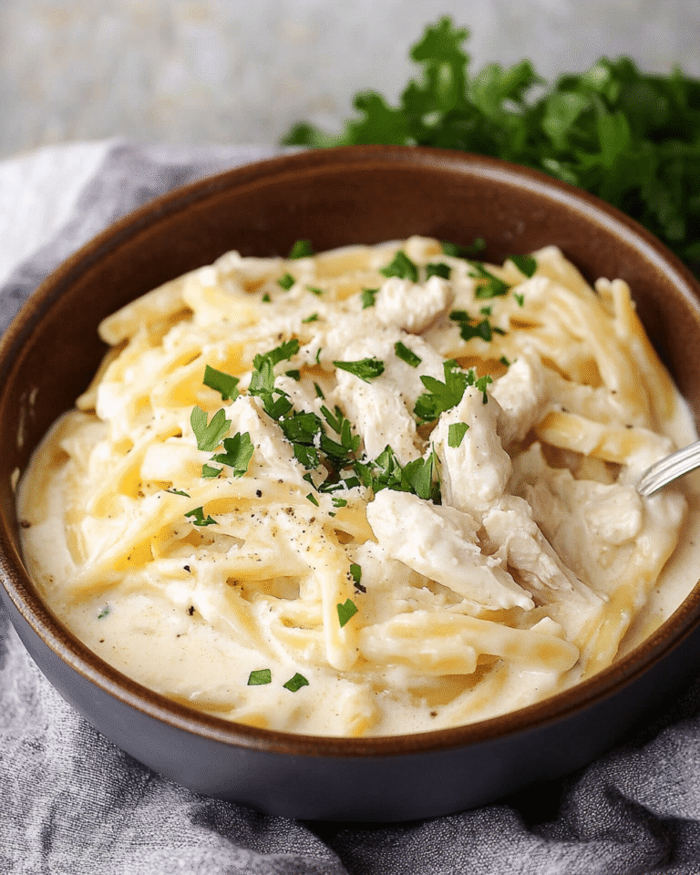 Easy Slow Cooker Chicken Alfredo